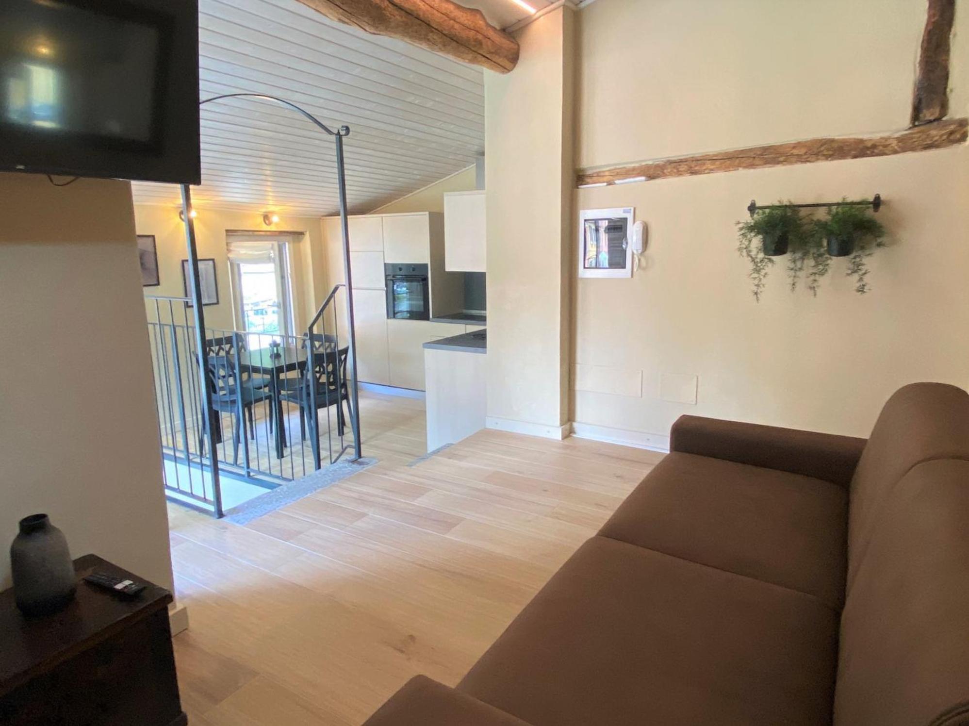 Argegno'S River - Central Apartment Lake View Habitación foto